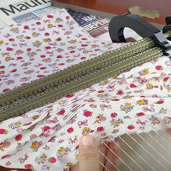 Fabric Pleater 32 Row Smocking Pleater,Ruffler Sewing Machine Presser Foot Attachment,Adjustable Row Pleating Tool with Back Box,for Garment Making Fabric Gathering Handcraft Fans 32Rows