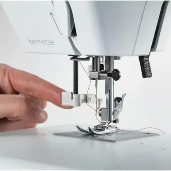 Bernette 05 Academy Sewing Machine