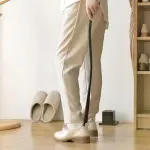 Premium 65cm Long Handle Wooden Shoe Horn Flexible Lifter for Seniors & Adults, Ergonomic Easy Grip Shoe Helper for Home, Travel & Hotel Use,A75